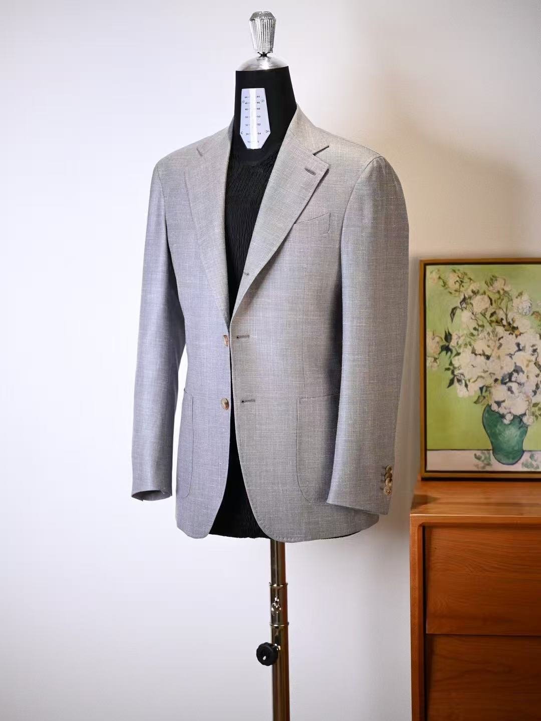 Markham bespoke light grey linen silk suit by Blanc Sartorial